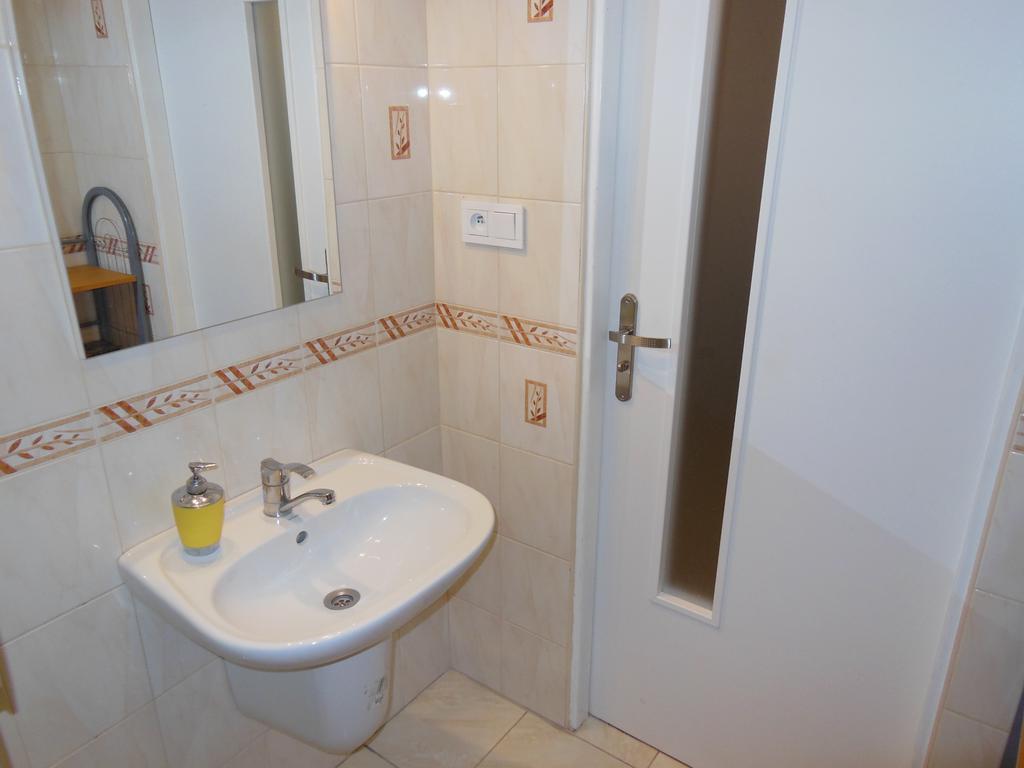 Apartman Bystrica City & Parking Banská Bystrica Rom bilde